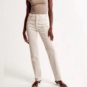 Abercrombie & Fitch Curve Love Ultra High Rise 90s Straight Jean